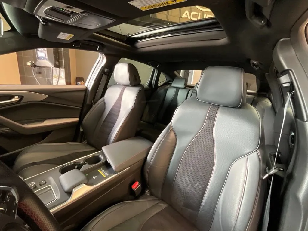 Acura TLX photo 11