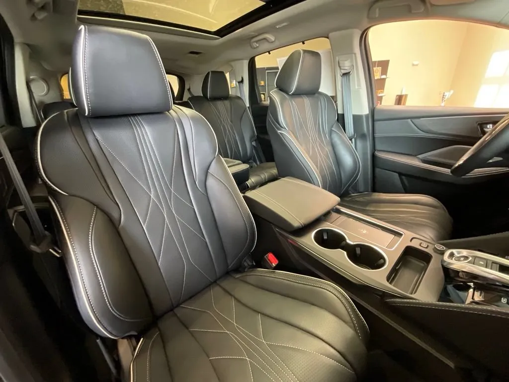 Acura MDX photo 22