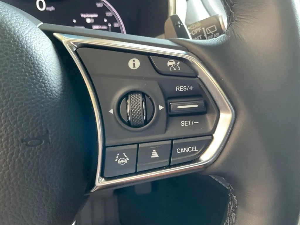 Acura MDX photo 14