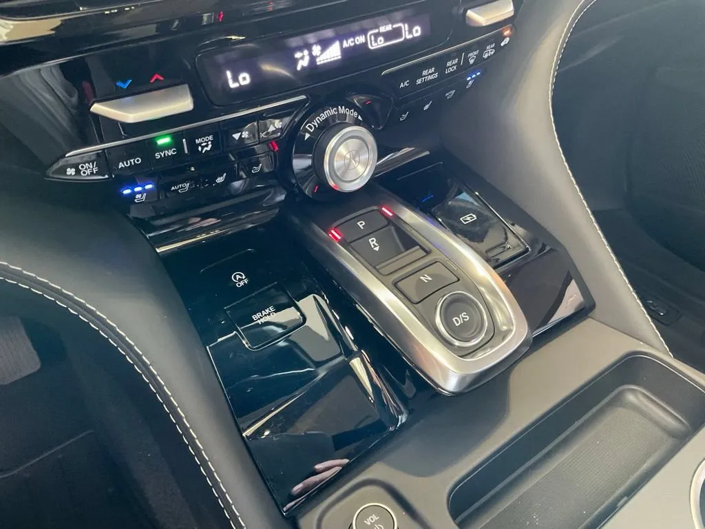 Acura MDX photo 19