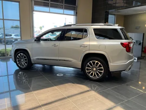 More photos of 2020 GMC Acadia Denali at Jay Wolfe Acura, MO
