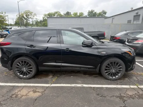 More photos of 2024 Acura RDX w/A-Spec Advance Package at Jay Wolfe Acura, MO