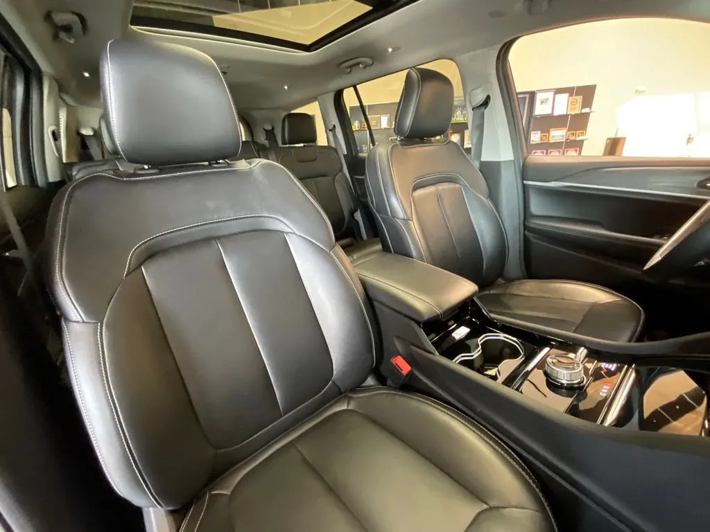 Jeep Grand Cherokee L photo 21