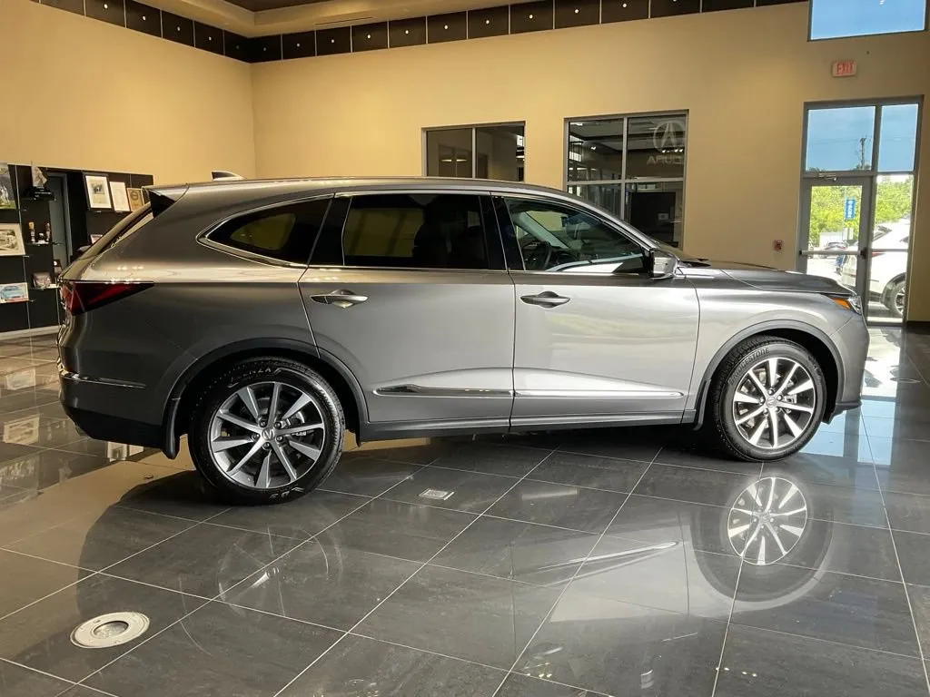 Acura MDX photo 6