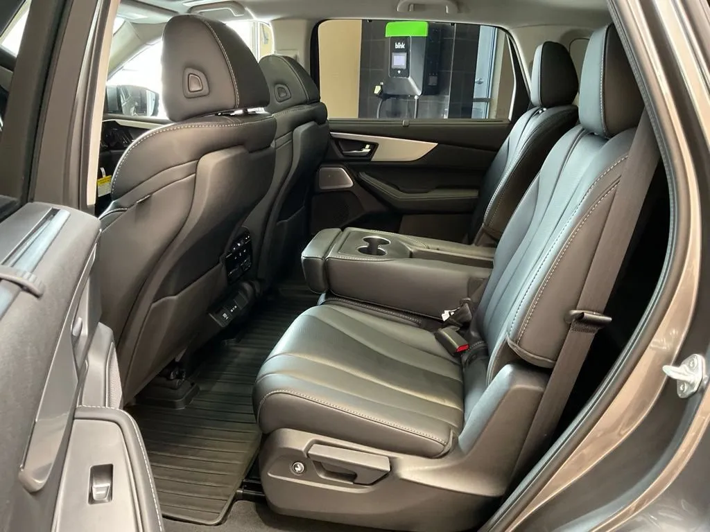 Acura MDX photo 24