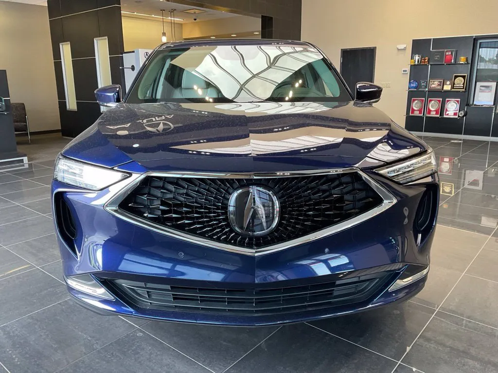 Acura MDX photo 2