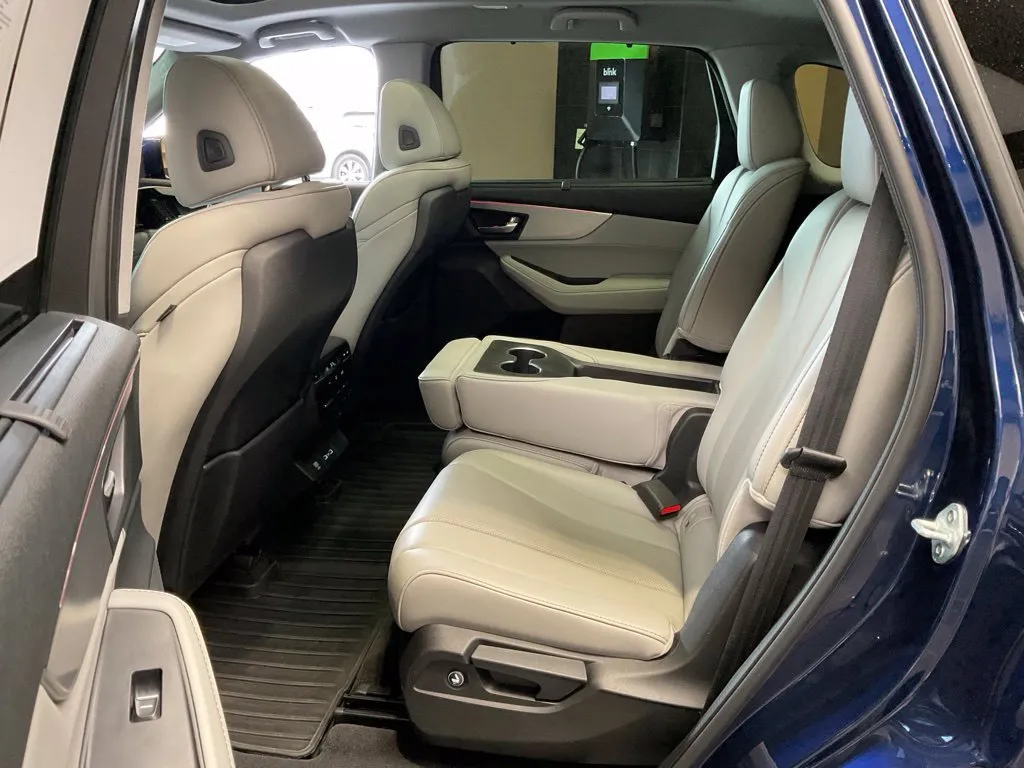 Acura MDX photo 25