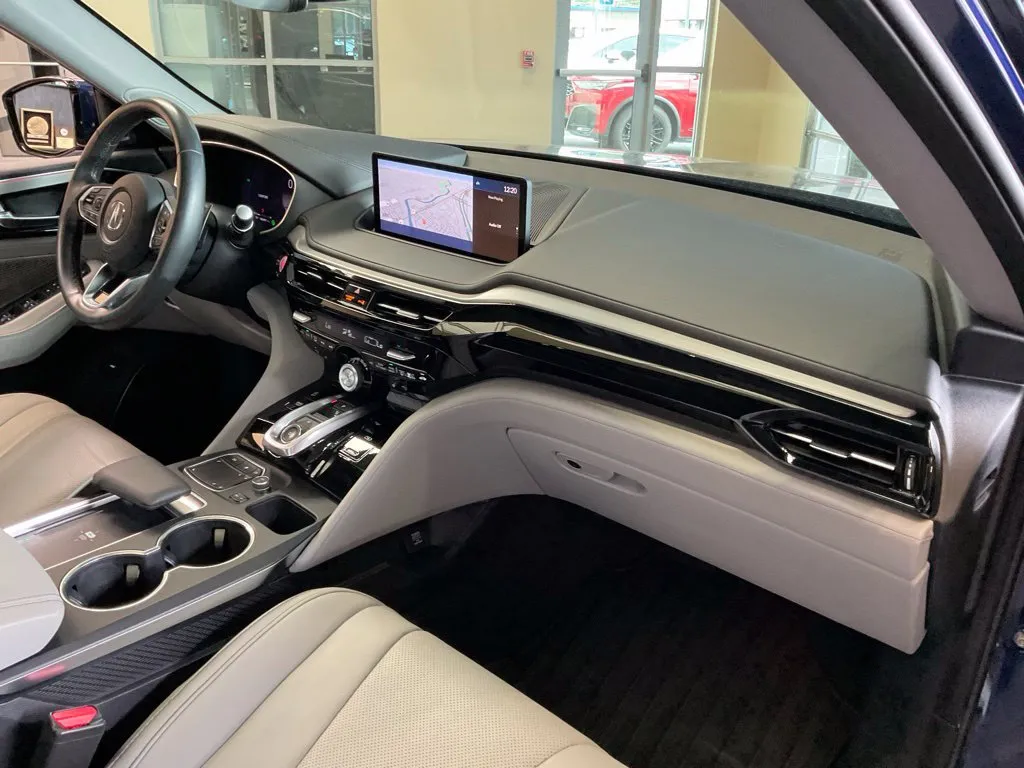 Acura MDX photo 21