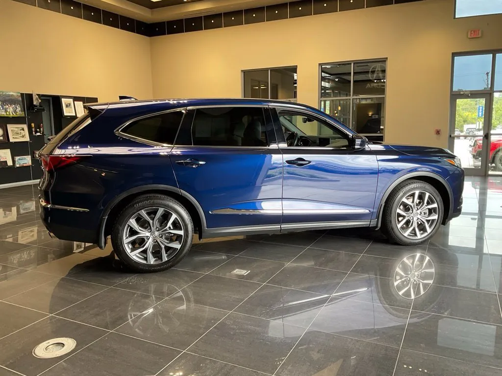 Acura MDX photo 7