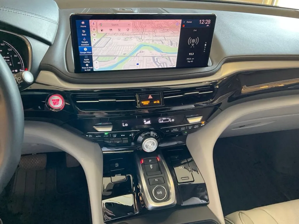Acura MDX photo 16