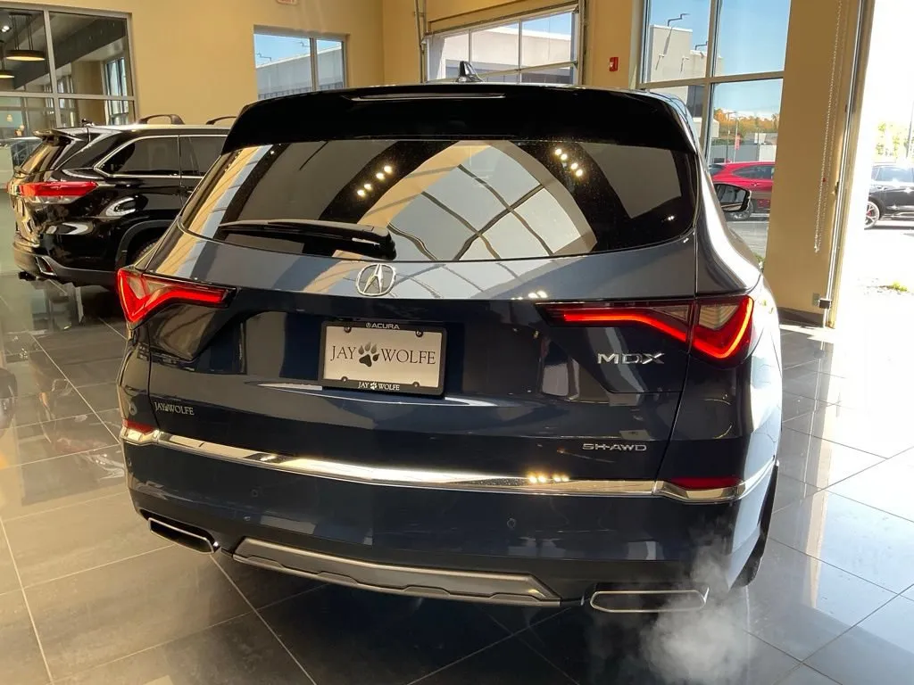 Acura MDX photo 6