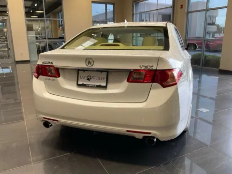 More photos of 2014 Acura TSX 2.4 at Jay Wolfe Acura, MO