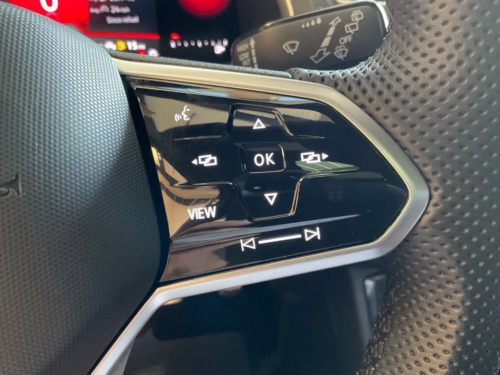 Volkswagen Tiguan photo 13