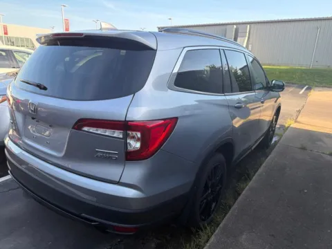 More photos of 2022 Honda Pilot Special Edition at Jay Wolfe Acura, MO