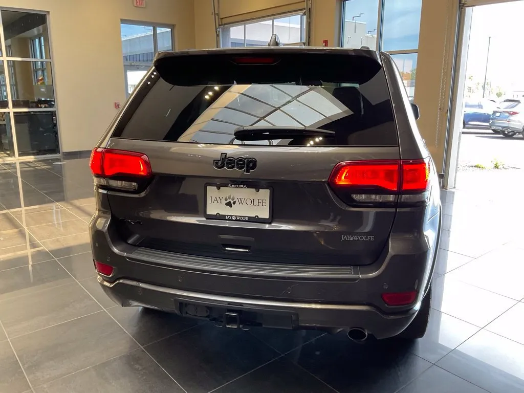 Jeep Grand Cherokee photo 6
