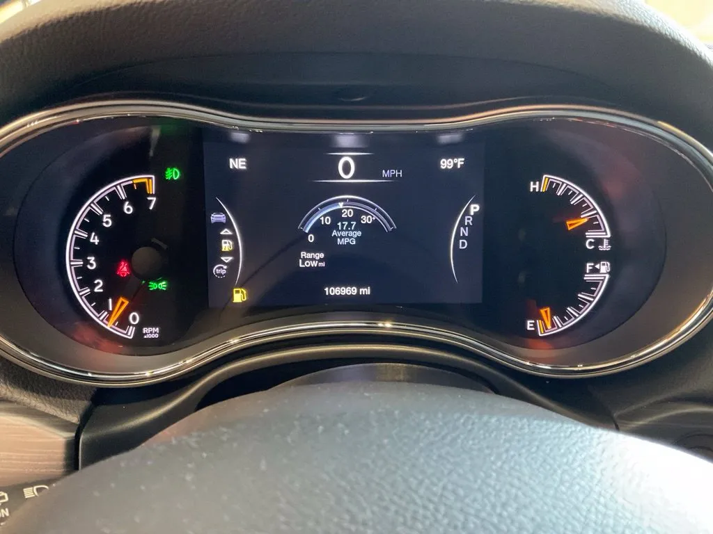 Jeep Grand Cherokee photo 15
