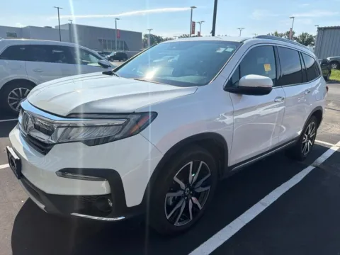 Photos of 2021 Honda Pilot Elite for sale in Kansas City, MO at Jay Wolfe Acura