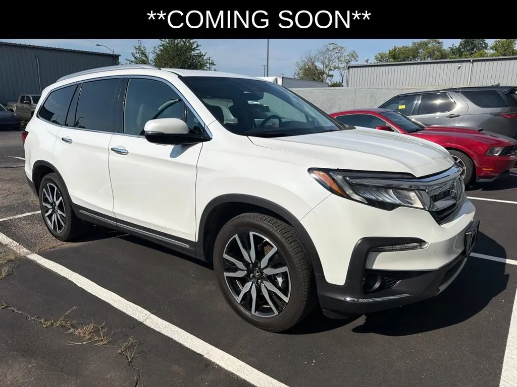 White 2021 Honda Pilot Elite for sale in Kansas City, MO