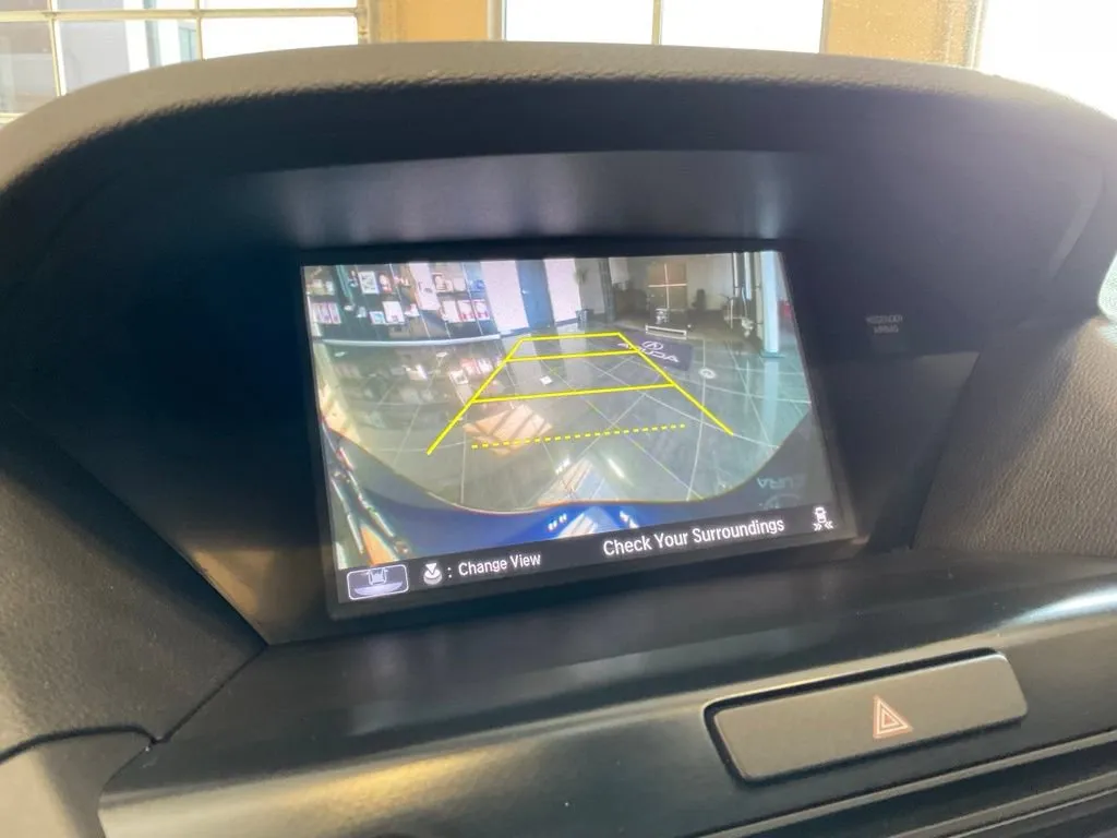Acura MDX photo 18