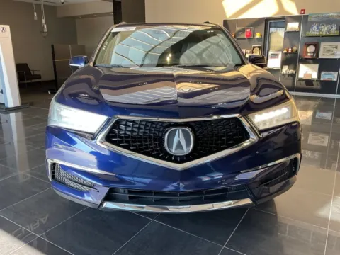 Photos of 2017 Acura MDX w/Technology Pkg for sale in Kansas City, MO at Jay Wolfe Acura