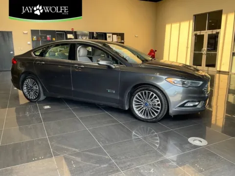 Gray 2017 Ford Fusion Energi SE for sale in Kansas City, MO