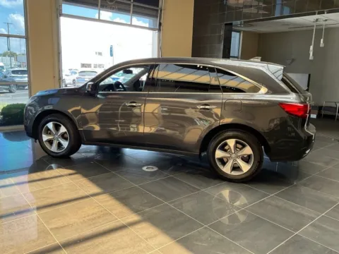 More photos of 2014 Acura MDX 3.5L at Jay Wolfe Acura, MO