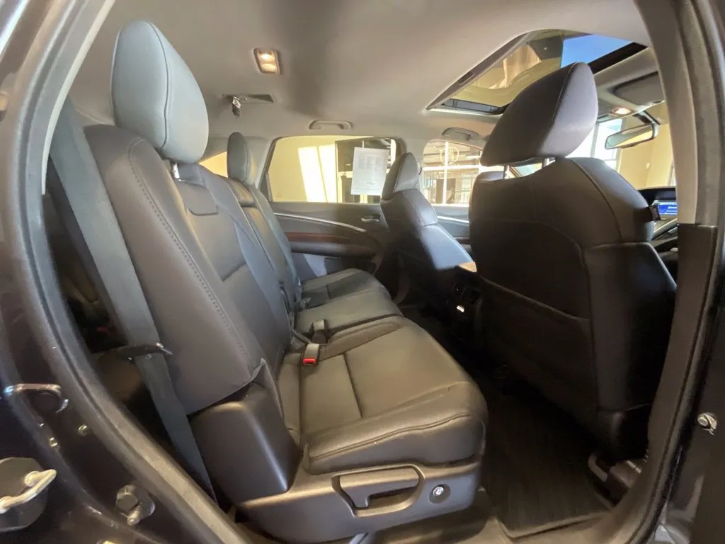 Acura MDX photo 20