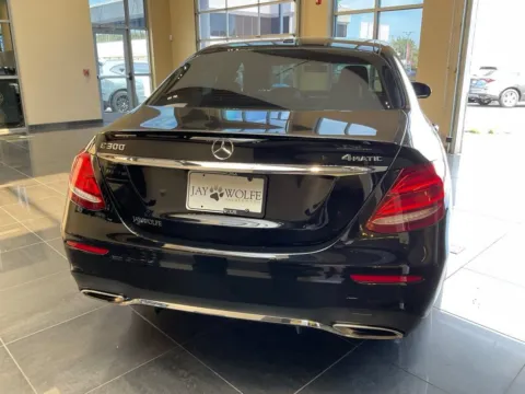 More photos of 2017 Mercedes-Benz E-Class E 300 at Jay Wolfe Acura, MO