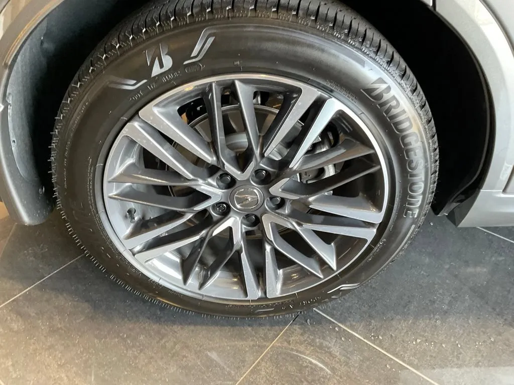 Acura MDX photo 7