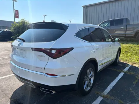 More photos of 2025 Acura MDX at Jay Wolfe Acura, MO