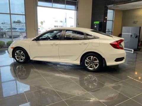More photos of 2018 Honda Civic Sedan LX at Jay Wolfe Acura, MO