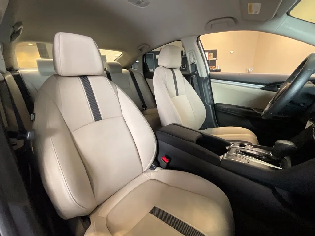Honda Civic photo 18