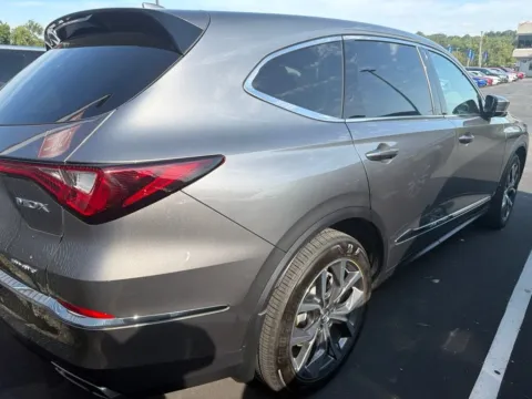 More photos of 2024 Acura MDX w/Technology Package at Jay Wolfe Acura, MO