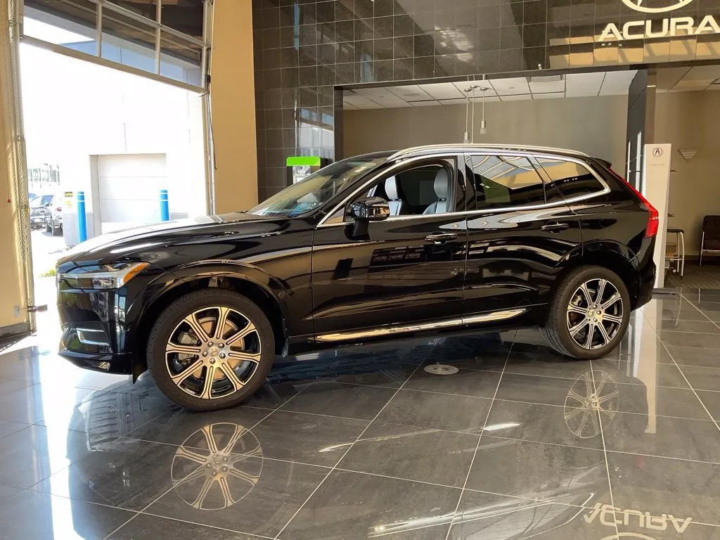Volvo XC60 photo 3