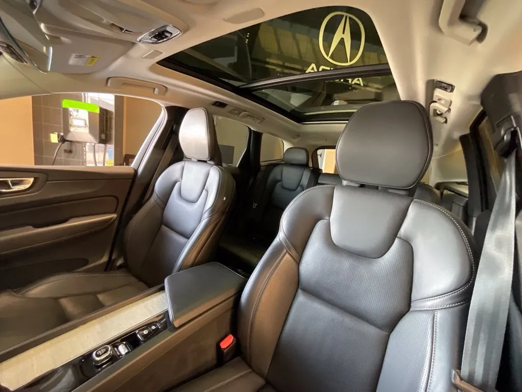 Volvo XC60 photo 10