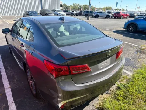 More photos of 2018 Acura TLX w/Technology Pkg at Jay Wolfe Acura, MO