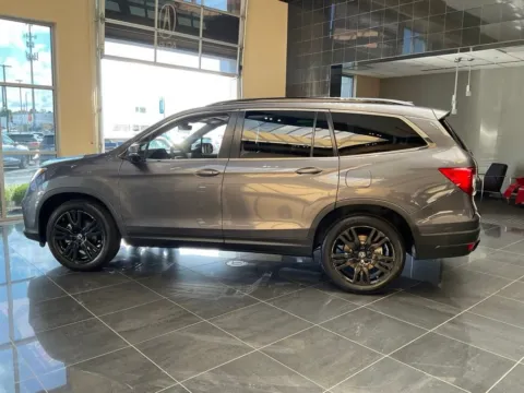 More photos of 2021 Honda Pilot Special Edition at Jay Wolfe Acura, MO