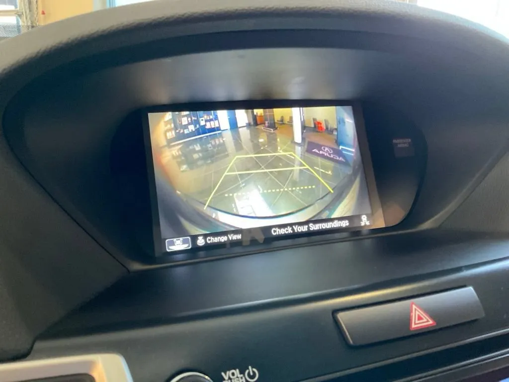 Acura TLX photo 18