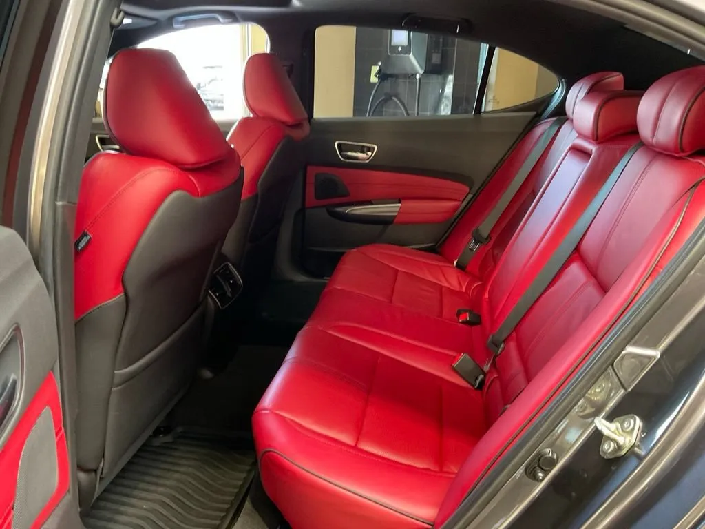 Acura TLX photo 23