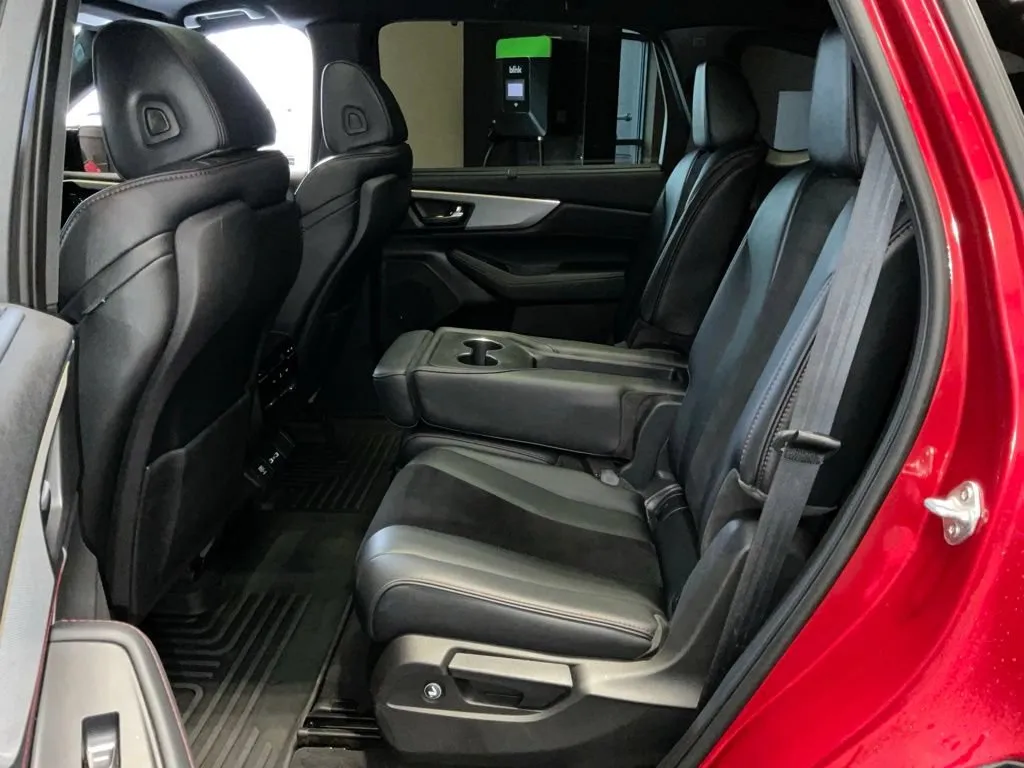 Acura MDX photo 25
