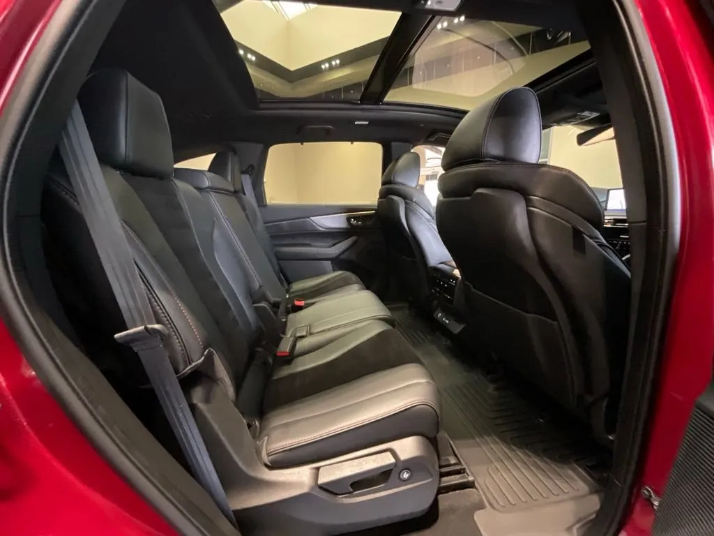 Acura MDX photo 23