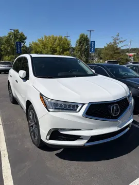 Photos of 2020 Acura MDX w/Technology Pkg for sale in Kansas City, MO at Jay Wolfe Acura