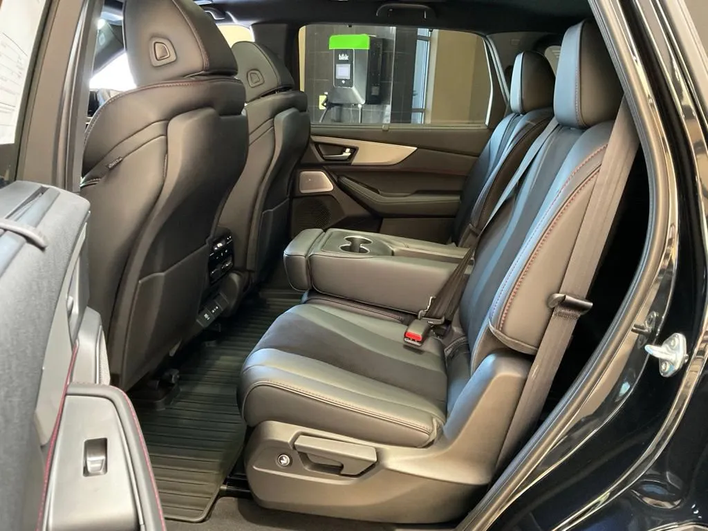 Acura MDX photo 25