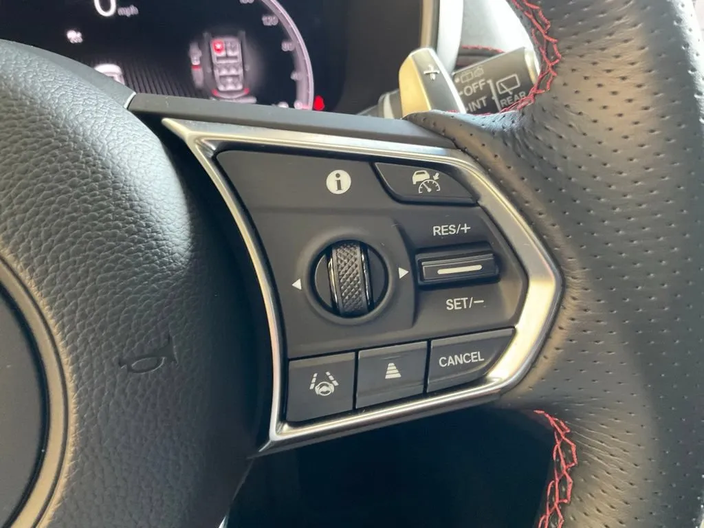 Acura MDX photo 14