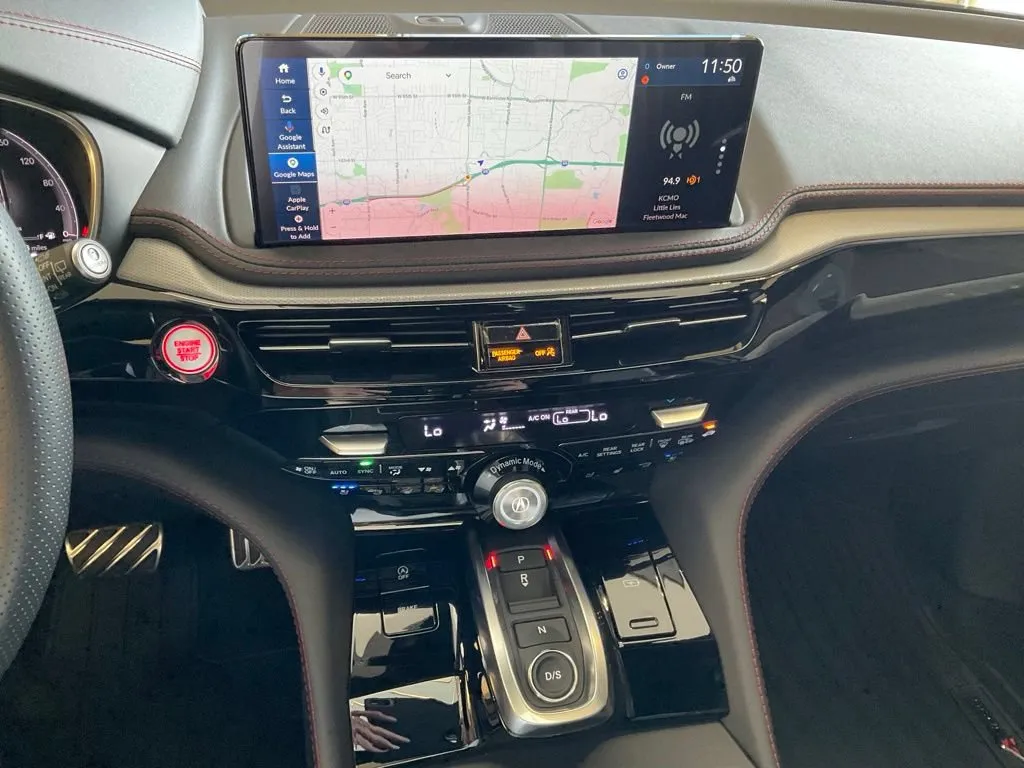 Acura MDX photo 16
