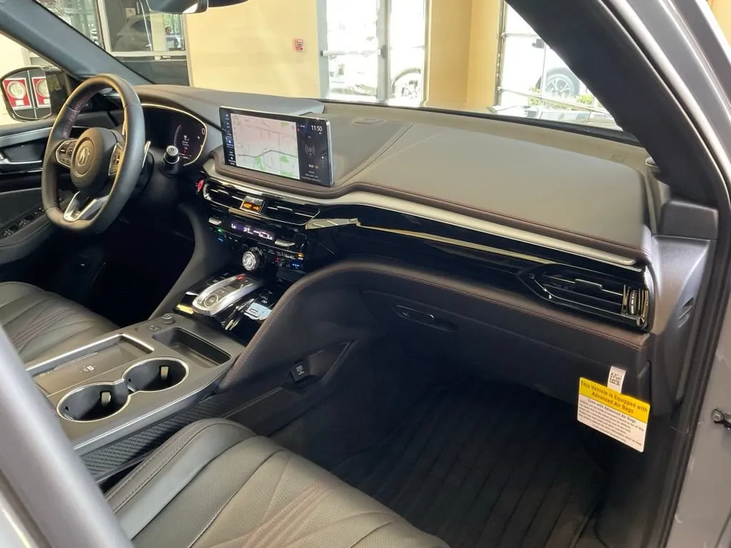 Acura MDX photo 21