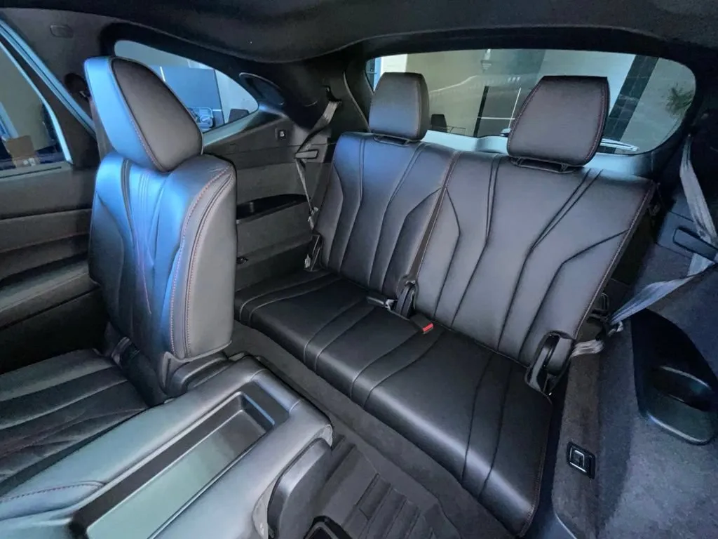 Acura MDX photo 26