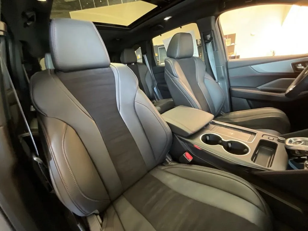 Acura MDX photo 21
