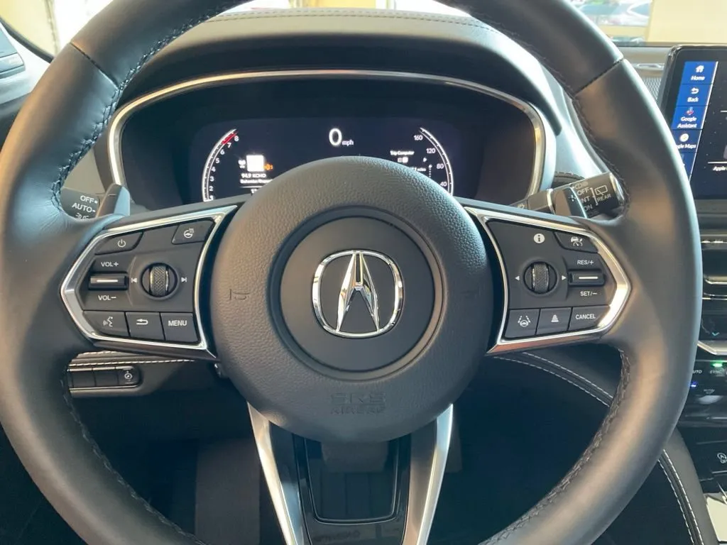 Acura MDX photo 12