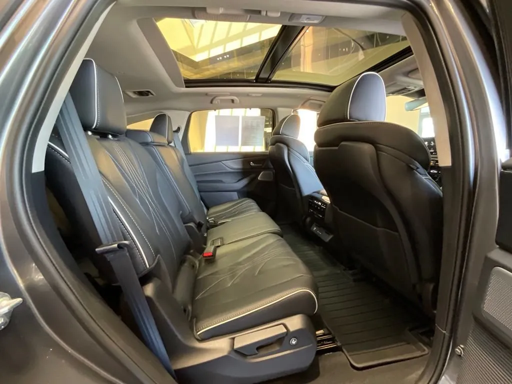 Acura MDX photo 23